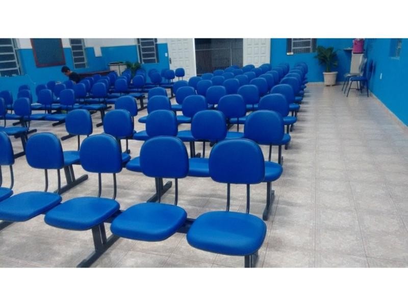 Cadeiras para igrejas 8